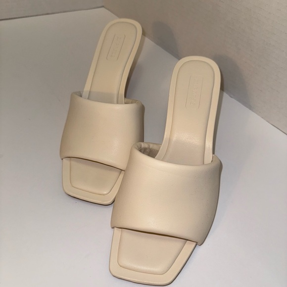 Express Shoes - Express Cream Women's Mule Sandals